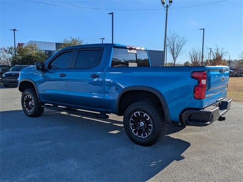 Used 2022 Chevrolet Silverado 1500 ZR2 image 5