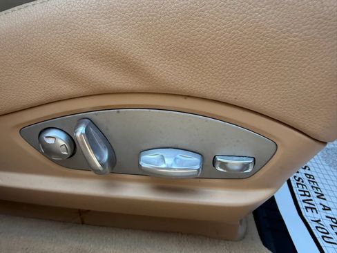 Used 2014 Porsche Panamera RWD image 11