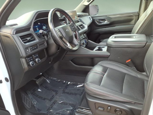 Used 2023 Chevrolet Suburban RST AWD/4WD image 11