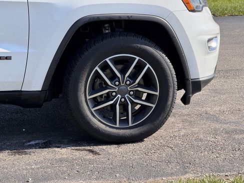 Used 2020 Jeep Grand Cherokee Limited image 8