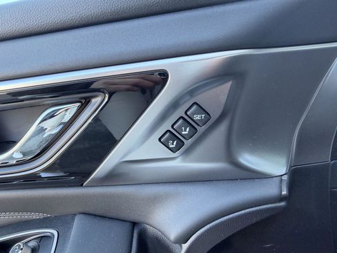 Used 2023 Subaru Legacy Limited image 15
