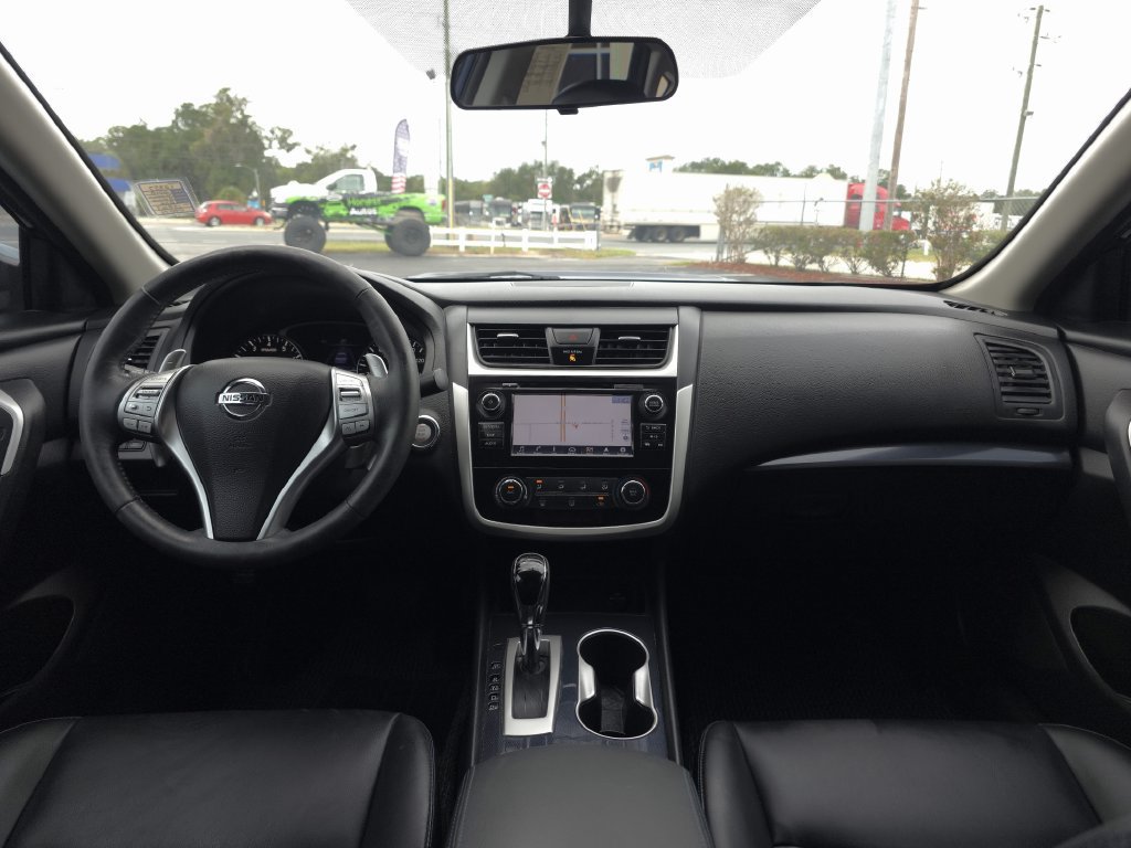 Used 2018 Nissan Altima 2.5 SR w/ SR Special Edition FWD image 19