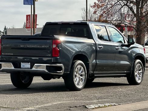 Used 2021 Chevrolet Silverado 1500 LTZ image 2