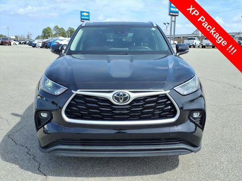 Used 2022 Toyota Highlander XLE image 8