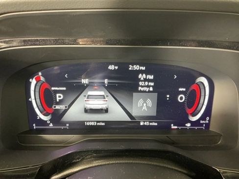 Used 2023 Nissan Pathfinder Platinum image 19