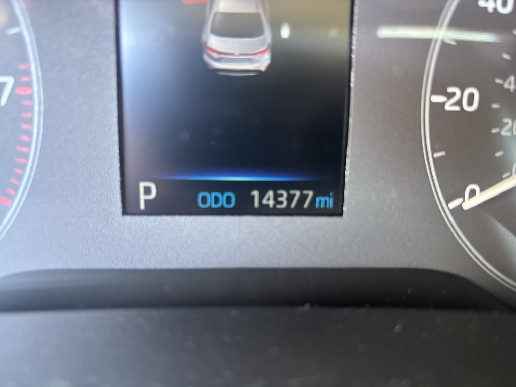 Used 2025 Toyota Corolla LE FWD image 16