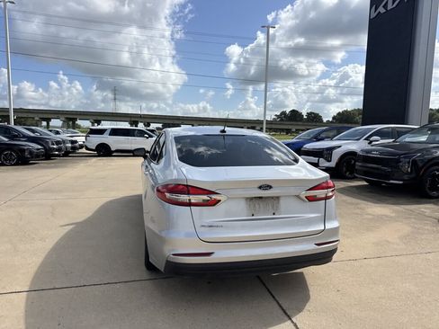 Used 2019 Ford Fusion S FWD image 20