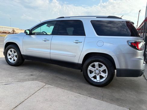 Used 2016 GMC Acadia SLE FWD image 19