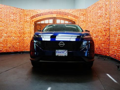 Certified 2025 Nissan Murano SL w/ Cargo Package AWD/4WD image 2