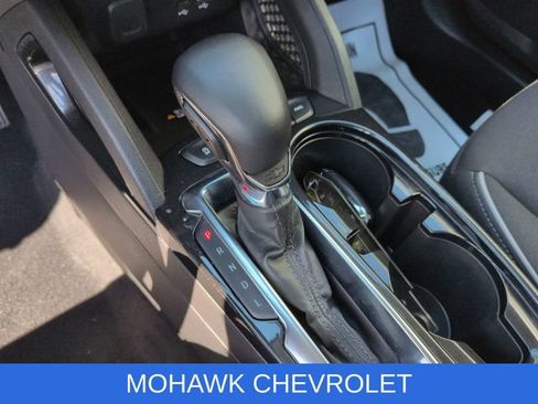 Used 2025 Chevrolet TrailBlazer LT w/ Convenience Package AWD/4WD image 16