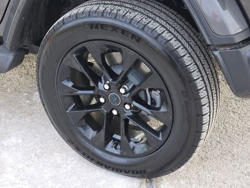 Certified 2025 Jeep Wrangler Unlimited Sahara image 17