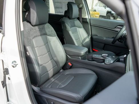 New 2026 Kia Sportage SX Prestige AWD/4WD image 9