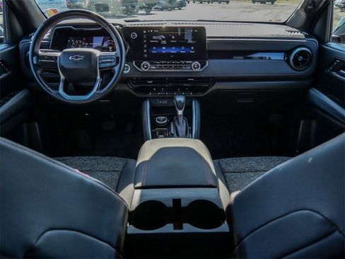 Used 2024 Chevrolet Colorado Z71 w/ Z71 Convenience Package 2 image 20