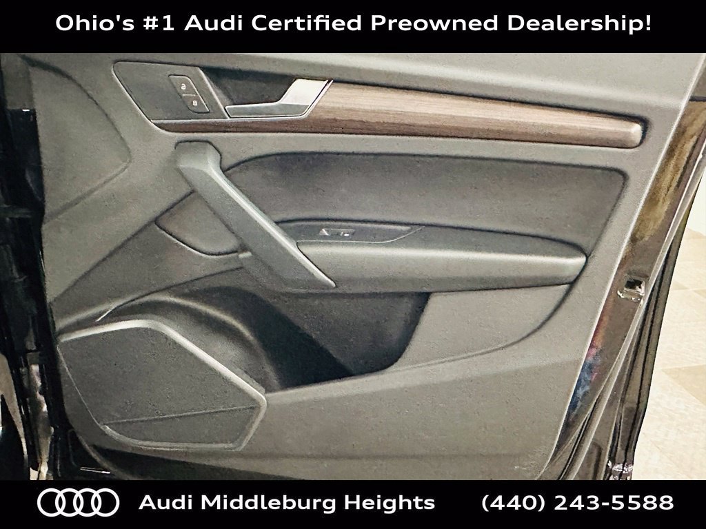 Used 2023 Audi Q5 2.0T Premium w/ Convenience Package AWD/4WD image 29