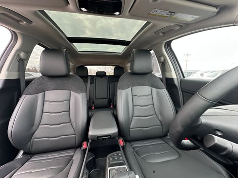 New 2026 Kia Sportage SX image 32