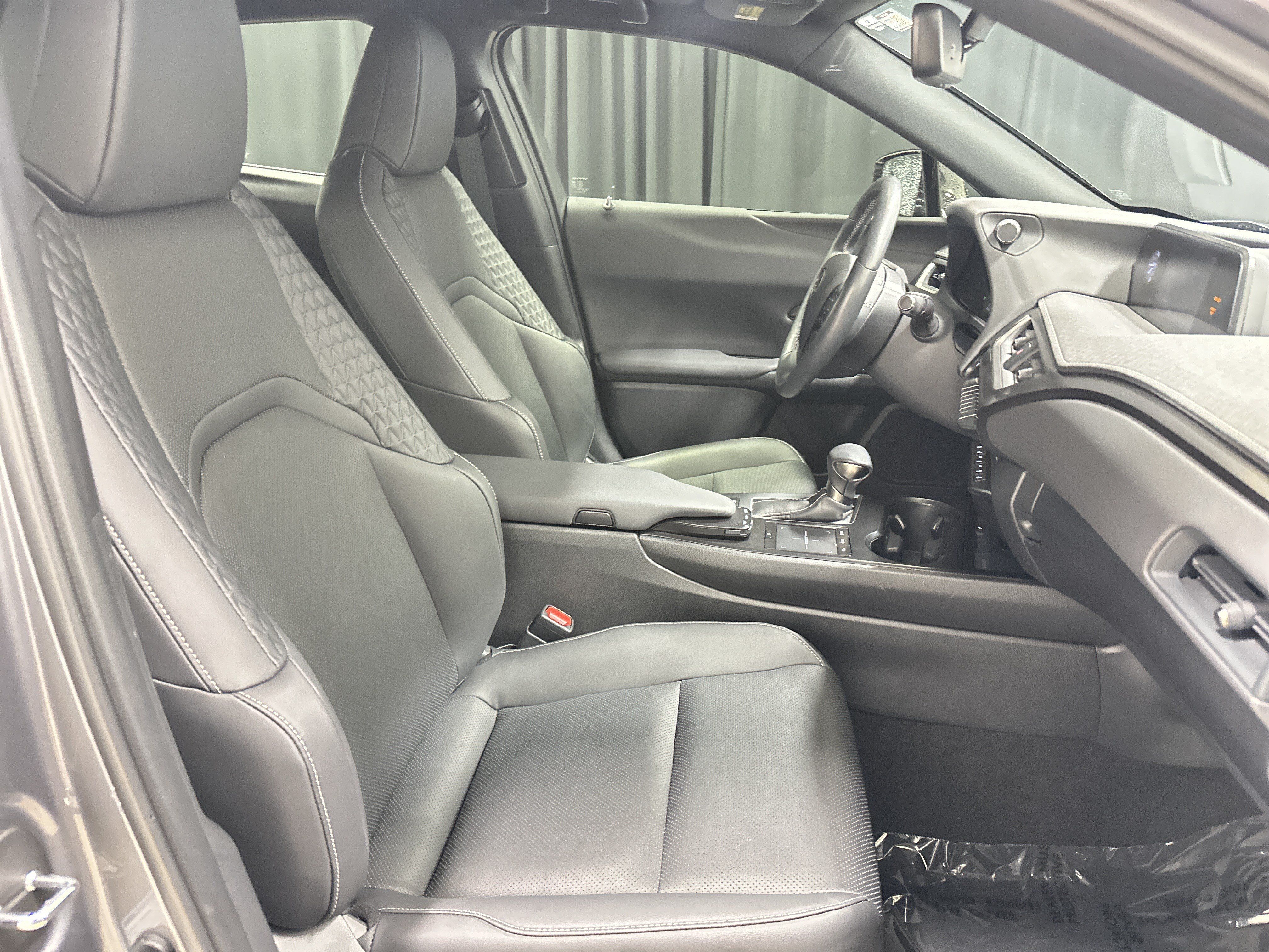 Certified 2021 Lexus UX 250h w/ Premium Package AWD/4WD image 33