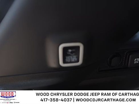 Used 2024 Jeep Grand Cherokee Altitude AWD/4WD image 24