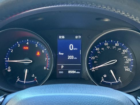 Used 2020 Toyota C-HR XLE image 27