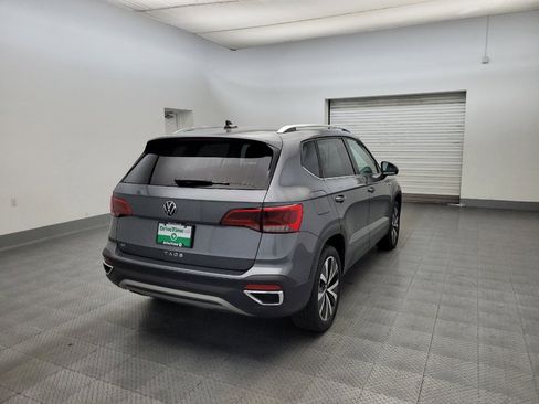 Used 2024 Volkswagen Taos SE FWD image 9