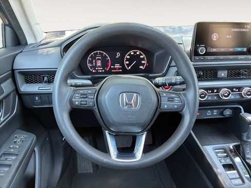 Used 2024 Honda CR-V EX image 12