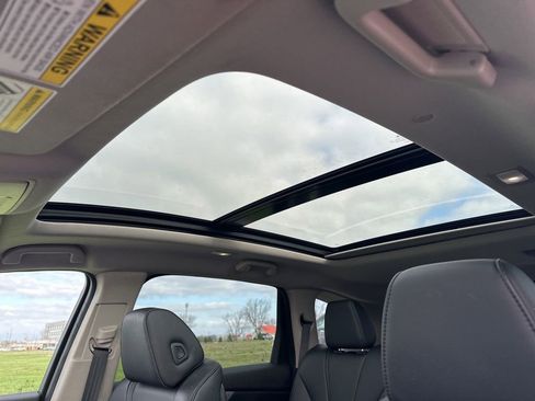 Used 2023 Acura MDX SH-AWD image 25