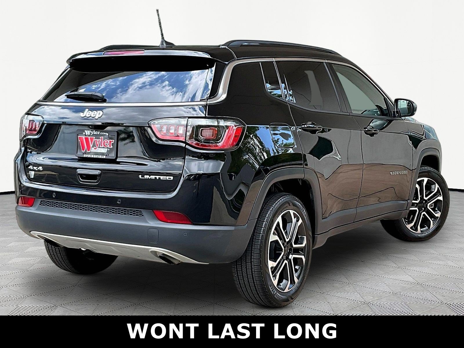 Used 2023 Jeep Compass Limited AWD/4WD image 6