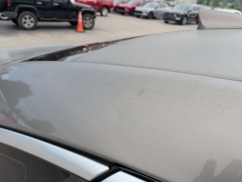 Used 2017 Chevrolet Impala LT FWD image 17