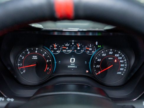 Used 2018 Chevrolet Camaro ZL1 RWD image 35