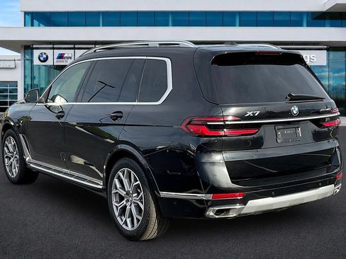 Used 2025 BMW X7 xDrive40i AWD/4WD image 4