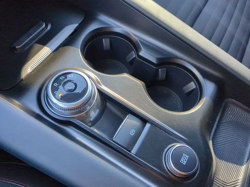 Used 2025 Ford Explorer ST-Line w/ ST-Line Street Pack image 26