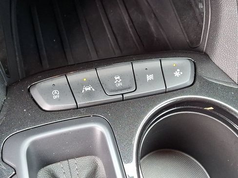 Used 2023 Chevrolet TrailBlazer LT FWD image 23