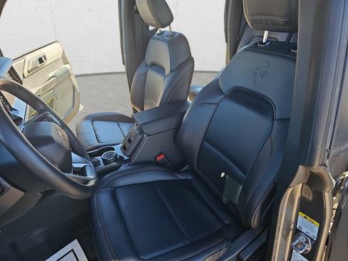 Used 2023 Ford Bronco Badlands image 15