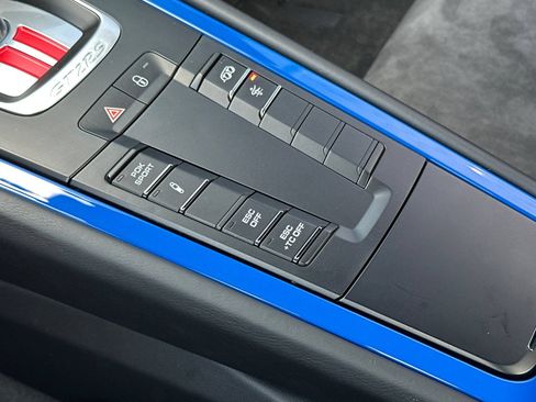 Certified 2019 Porsche 911 GT2 RS RWD image 24