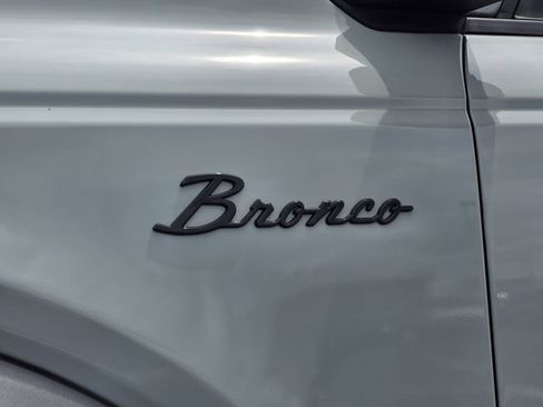 Used 2022 Ford Bronco 4-Door AWD/4WD image 30
