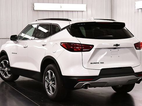 Used 2023 Chevrolet Blazer LT AWD/4WD image 5