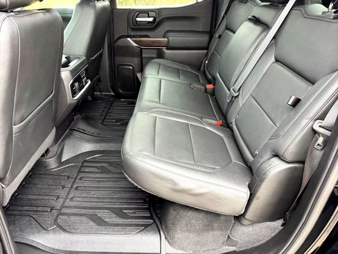 Used 2019 GMC Sierra 1500 SLT image 18