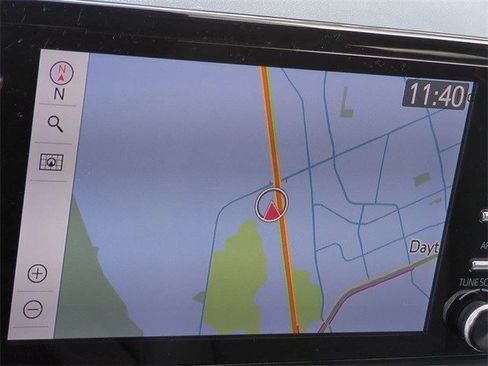 Used 2022 Toyota Sienna XLE image 22