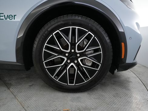 Used 2024 Ford Mustang Mach-E Premium AWD/4WD image 20