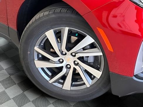 Used 2023 Chevrolet Equinox LT AWD/4WD image 27