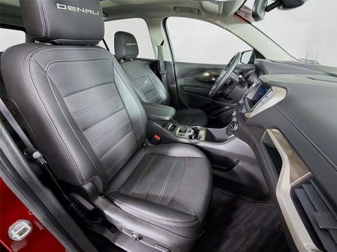 Used 2023 GMC Terrain Denali image 30