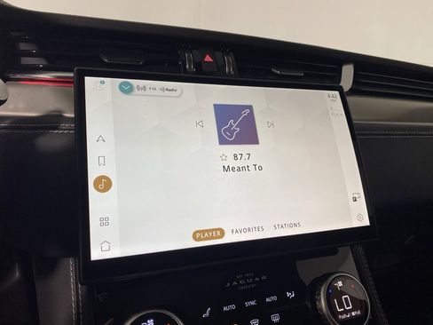 Used 2025 Jaguar F-PACE R-Dynamic S image 14