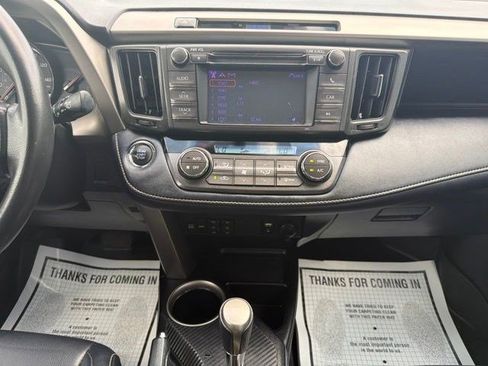 Used 2013 Toyota RAV4 Limited AWD/4WD image 22
