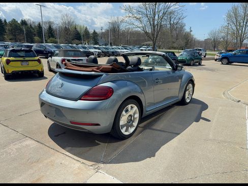 Used 2019 Volkswagen Beetle 2.0T Final Edition SEL image 3