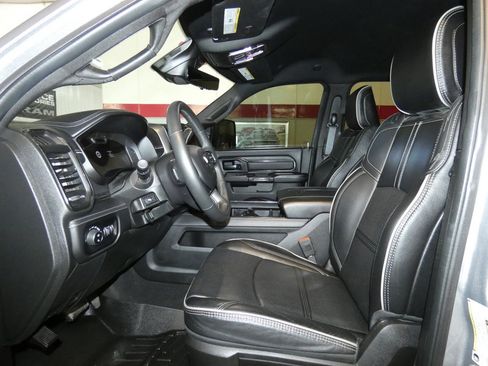 Used 2024 RAM 2500 Limited image 10