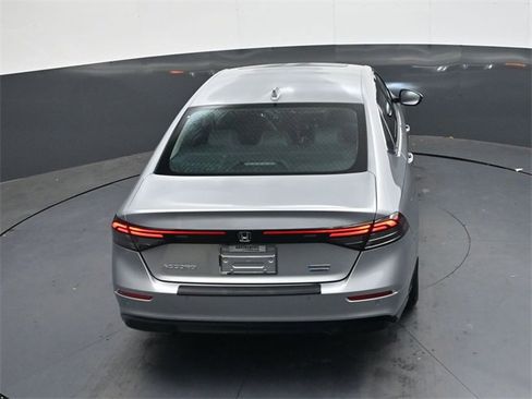 Used 2024 Honda Accord Touring image 25