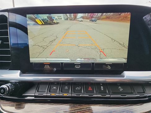 Used 2024 GMC Sierra 1500 Elevation w/ Preferred Package image 18