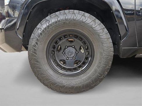 Used 2022 Toyota Tundra Capstone AWD/4WD image 25