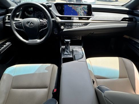 Used 2021 Lexus ES 300h w/ Premium Package FWD image 12