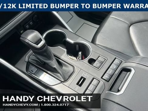 Used 2021 Toyota Highlander XLE AWD/4WD image 25