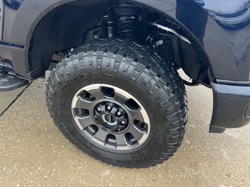 Used 2023 Ford F250 Lariat w/ Lariat Ultimate Package image 2